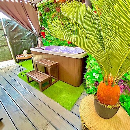 La Lover'S Jungle Pont-Sur-Yonne Bagian luar foto
